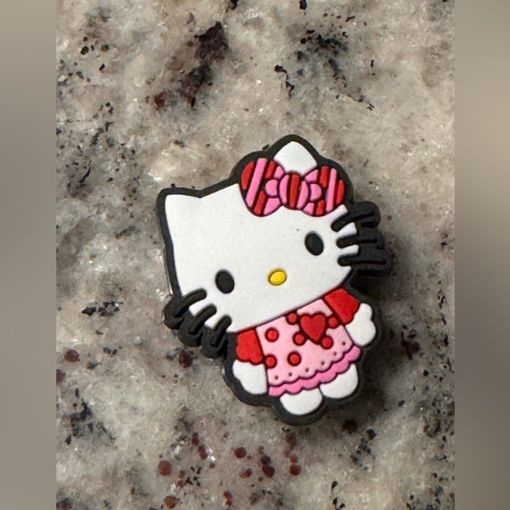 Croc charm hello kitty